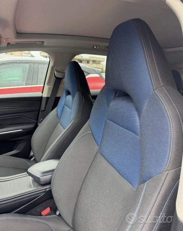 Lynk & Co 01 01 1.5 td phev auto