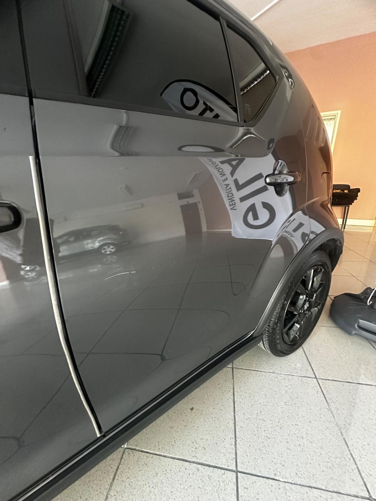 Suzuki Ignis 1.2 Hybrid Top