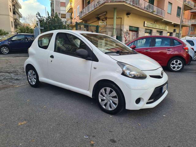 TOYOTA Aygo 1.0 12V VVT-i 3 porte Active Connect