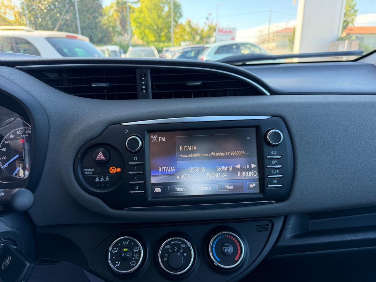 Toyota Yaris 1.0 Benzina Neopatentati