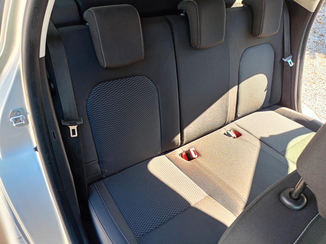 Dacia Duster 1.0 TCe 100 CV ECO-G 4x2 Prestige