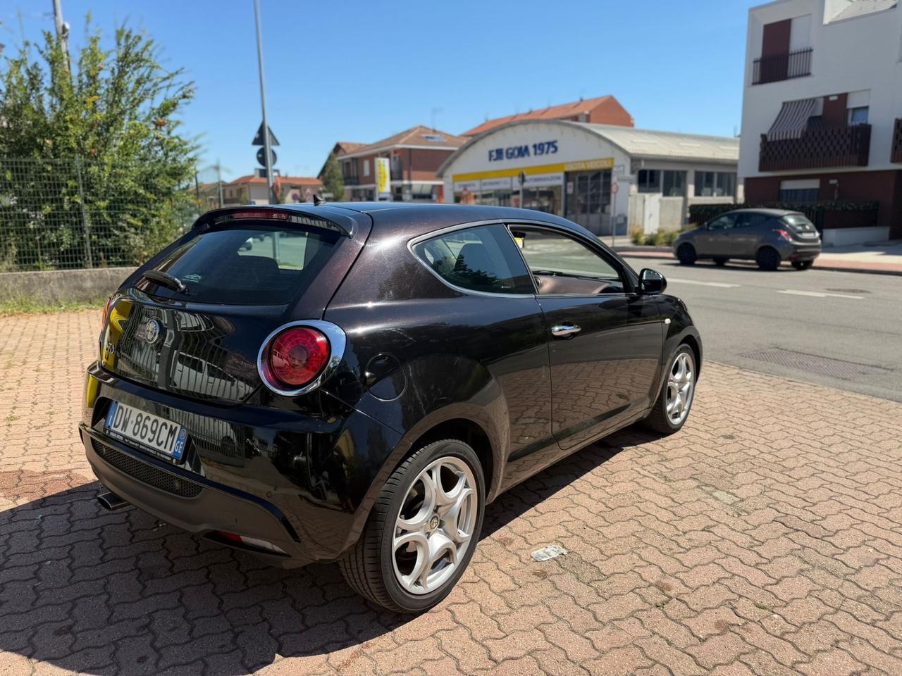 Alfa Romeo MiTo 1.6 JTDm 16V Distinctive Sport Pack