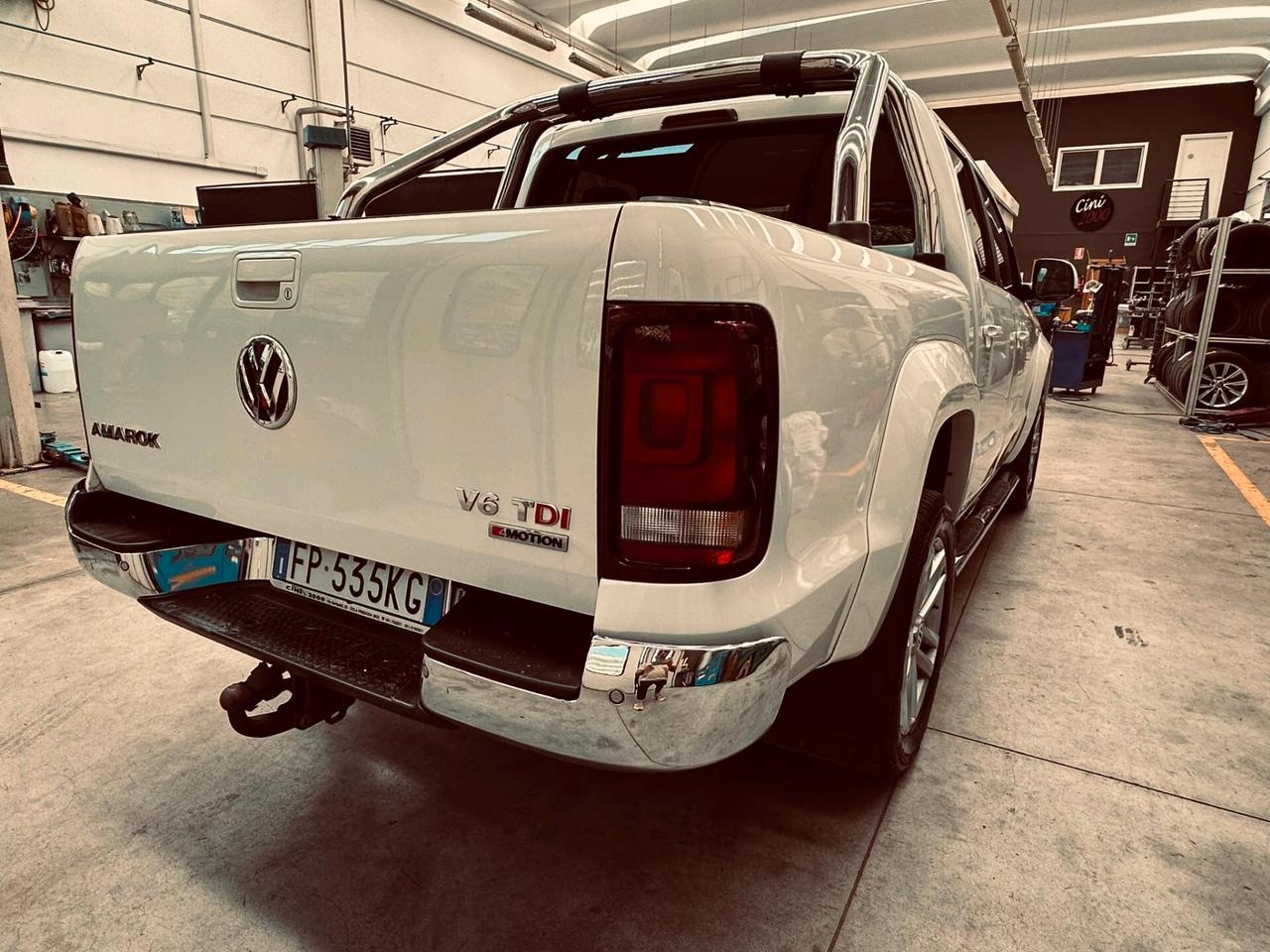 Volkswagen Amarok 3.0 V6 TDI 4MOTION BMT permanente aut. DC Highline