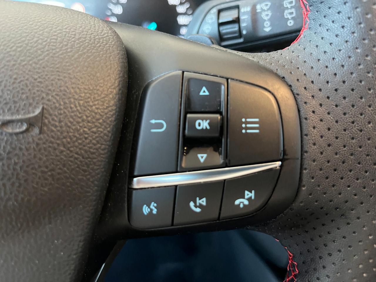 Ford Focus 1.0 EcoBoost Hybrid 125 CV 5p. ST-Line