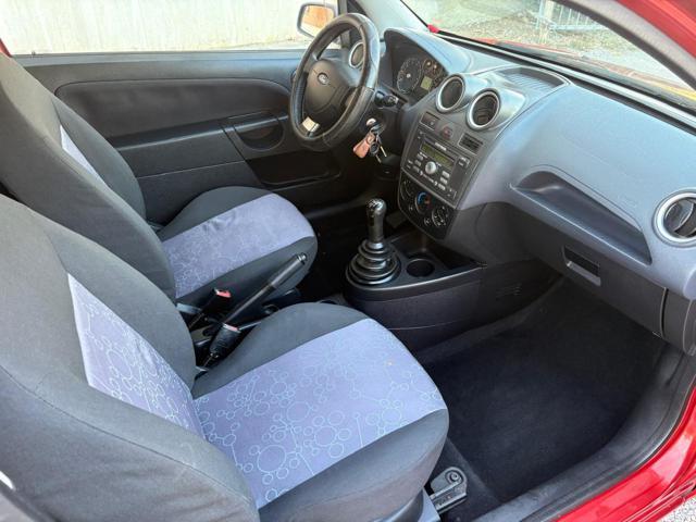 FORD Fiesta 1.2 16V 3p. Titanium
