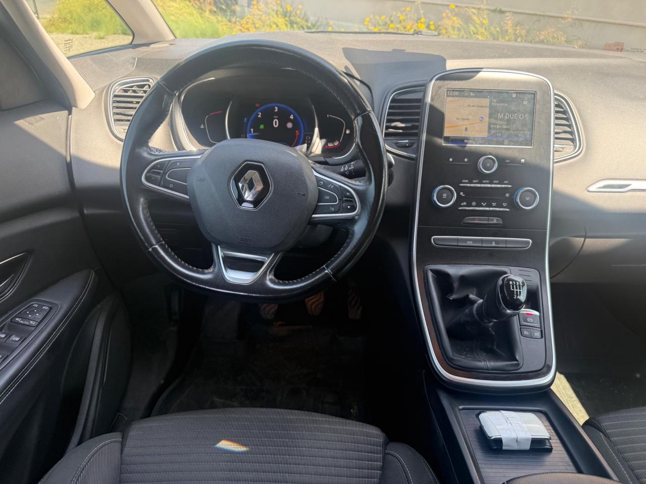 Renault Grand Scenic dCi 8V 110 CV EDC Energy Intens