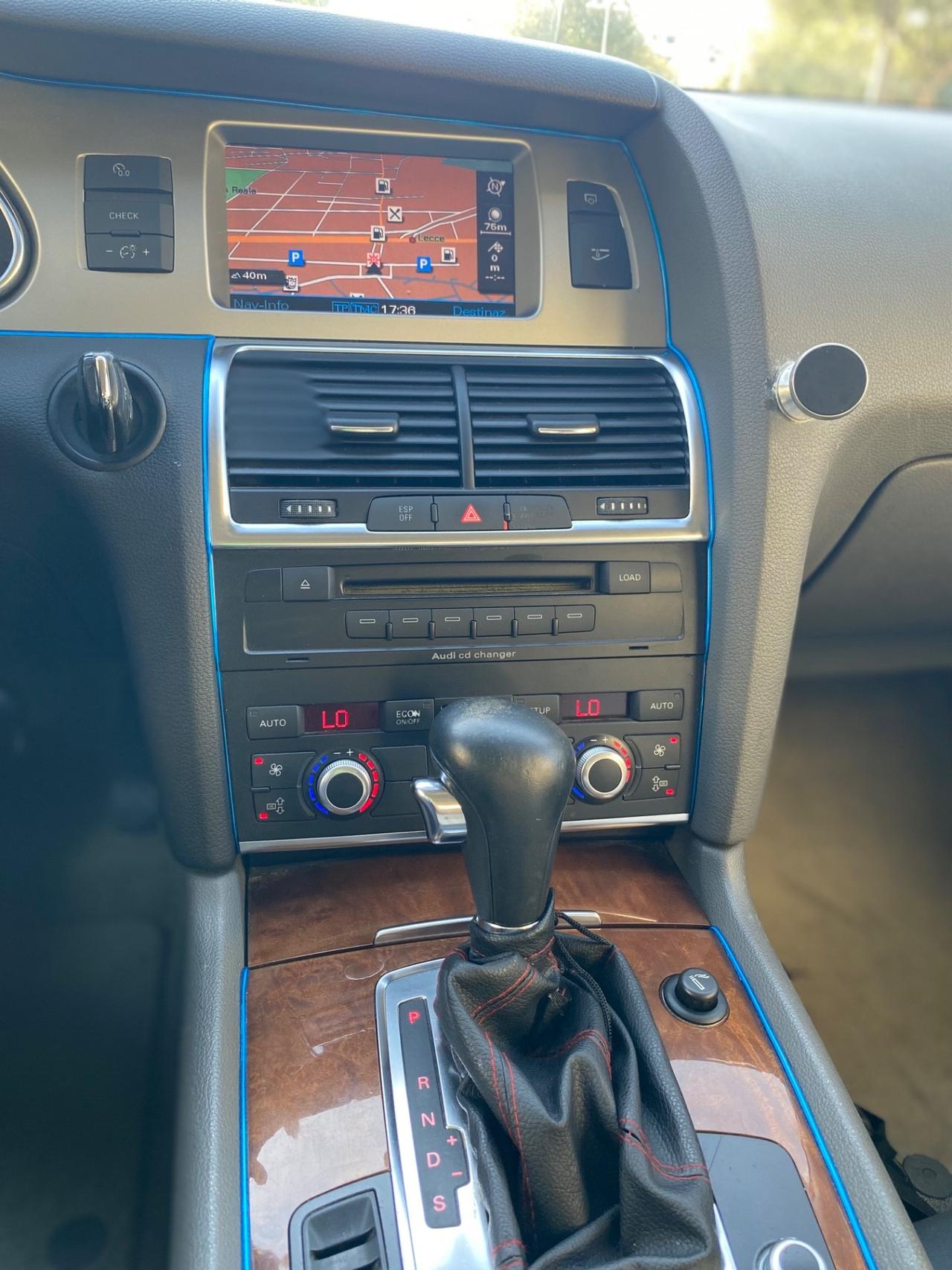 Audi Q7 3.0 V6 TDI 233CV quattro tiptronic