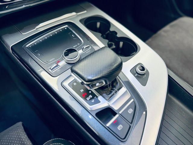 AUDI Q7 3.0 TDI 272 CV Quattro S line - 215.000 Km