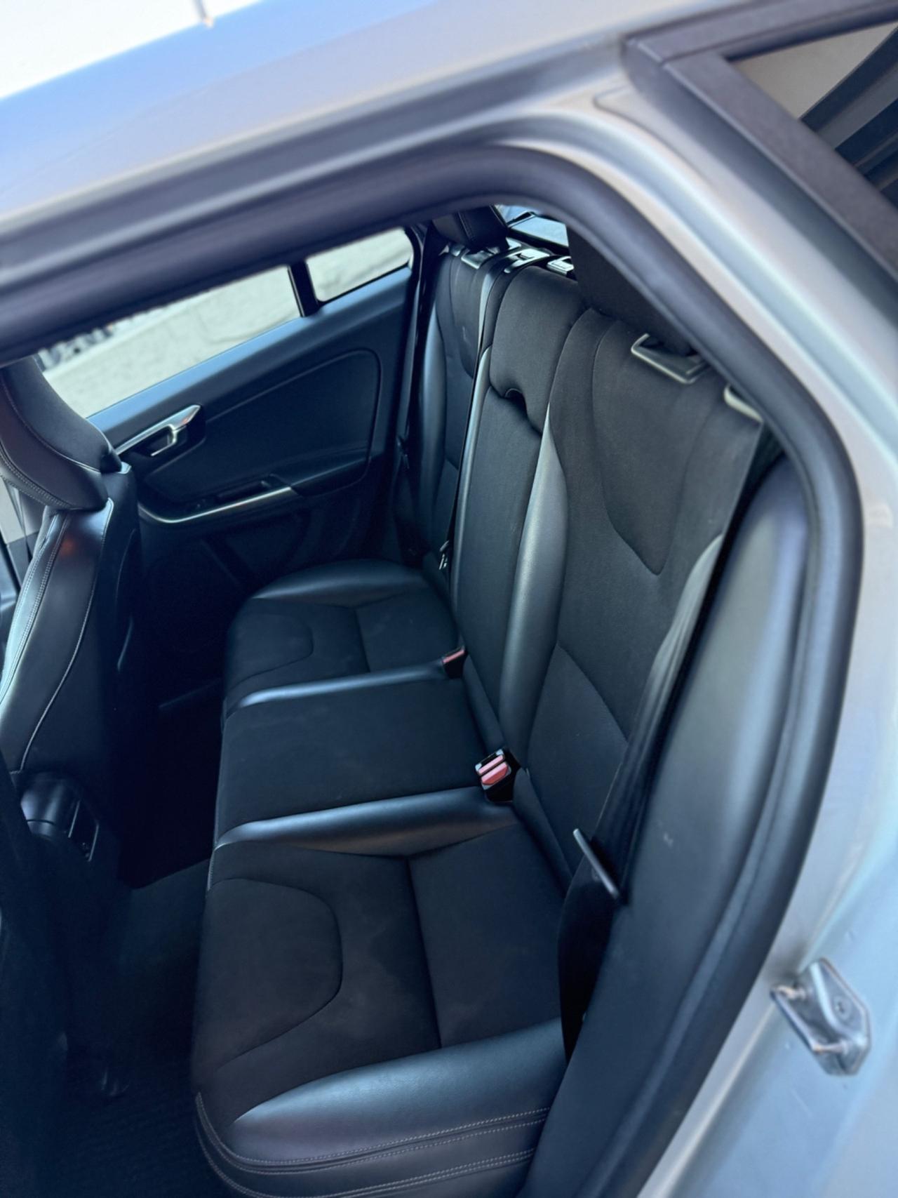 Volvo V60 D3 Geartronic Summum