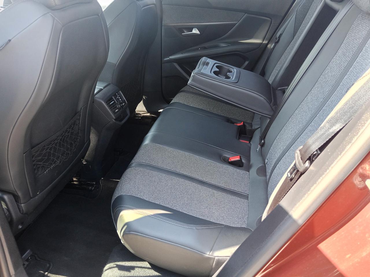 Peugeot 3008 BlueHDi 130 S&S Allure