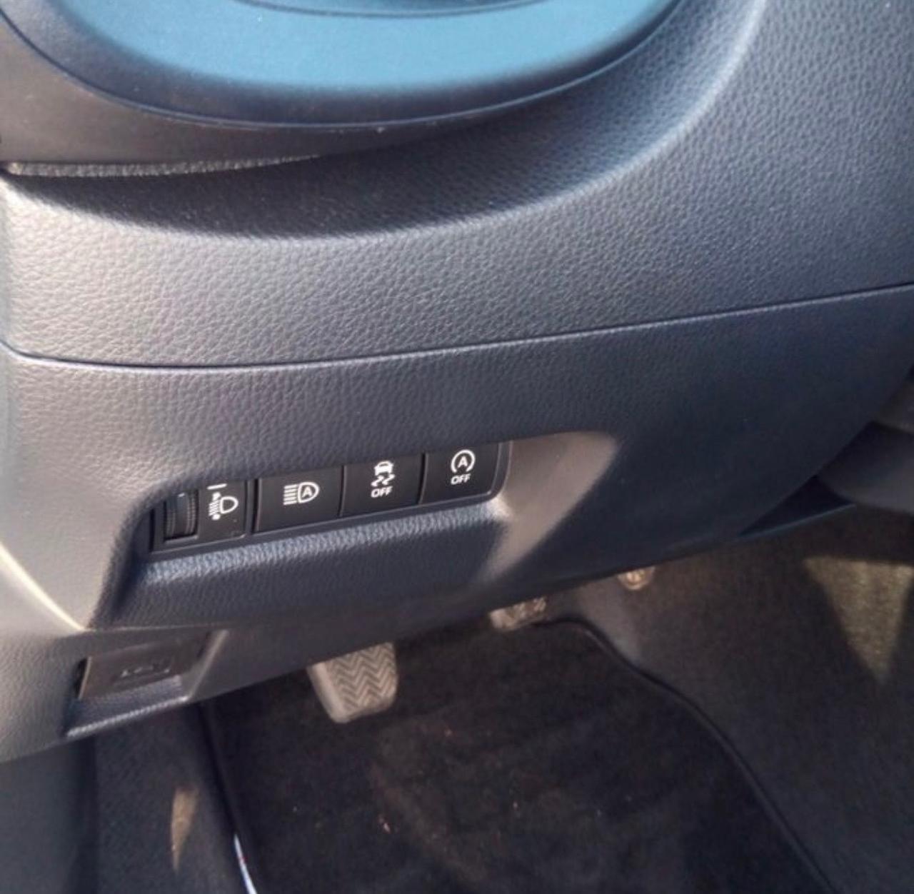 Toyota Aygo X 1.0 Active TUA A 237 € AL MESE