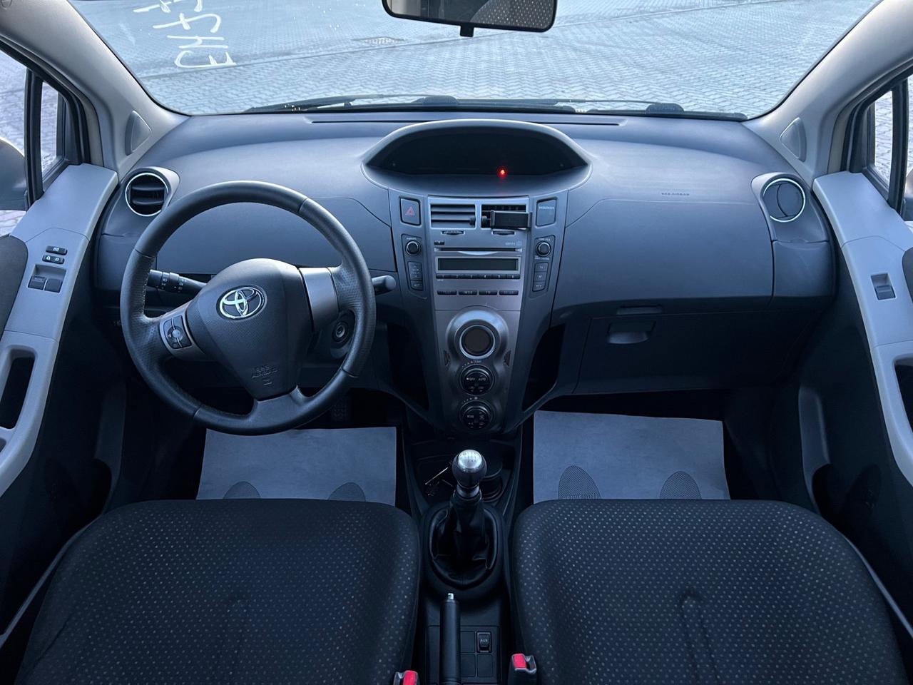 Toyota Yaris 1.4 D-4D DPF 5 porte