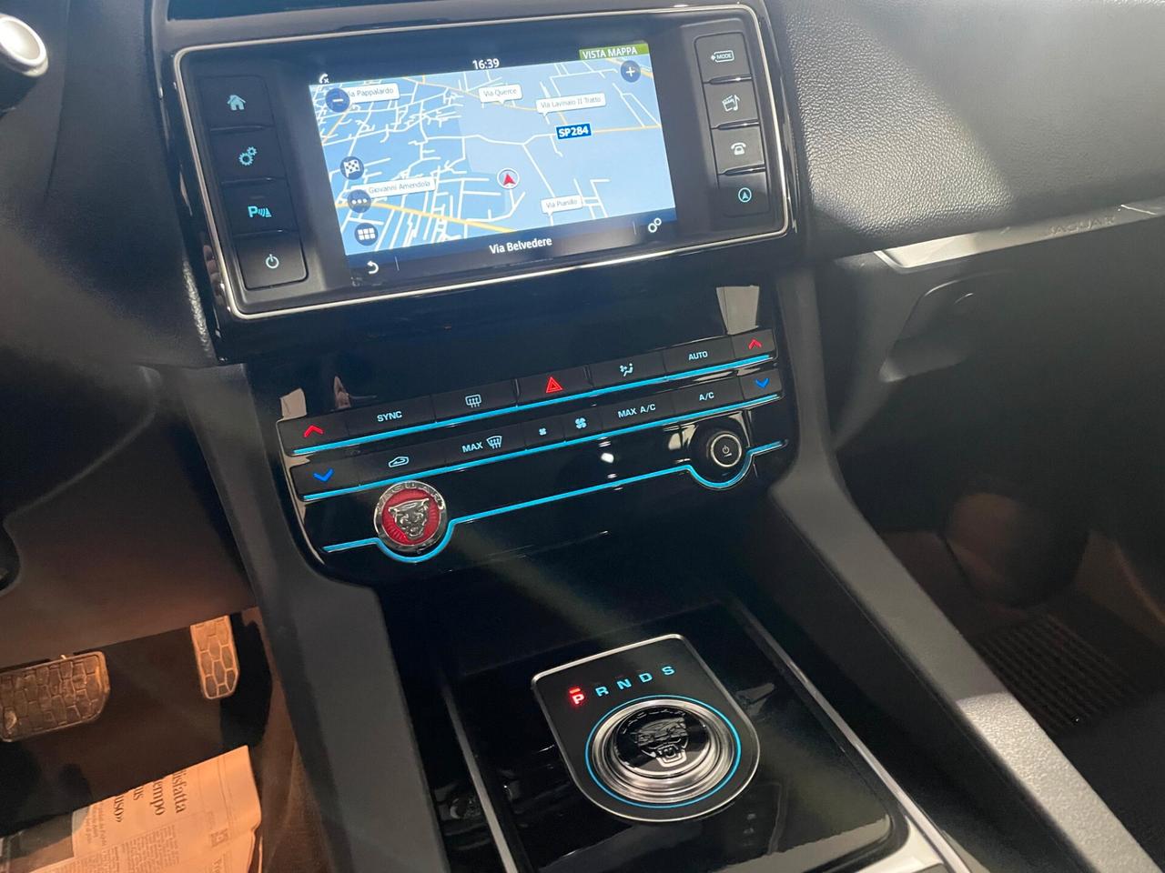 Jaguar F-Pace 2.0 D 180CV AUTOMATICA R-SPORT