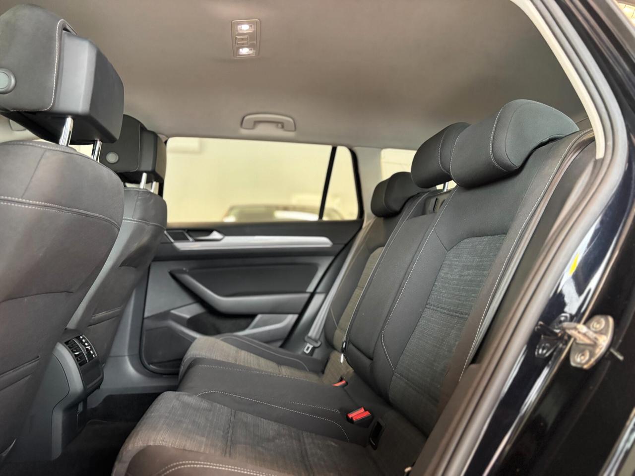 Volkswagen Passat Variant 1.6 tdi Business 120cv dsg*EURO6DTEMP