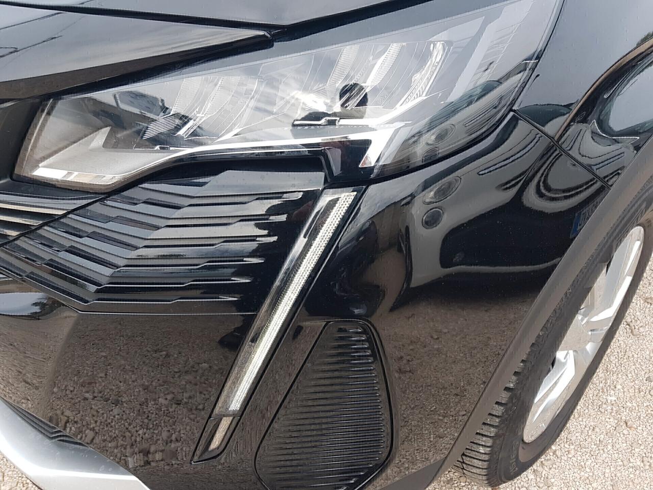 Peugeot 3008 BlueHDi 130cv EAT8 Navy Led Rcam Sensori