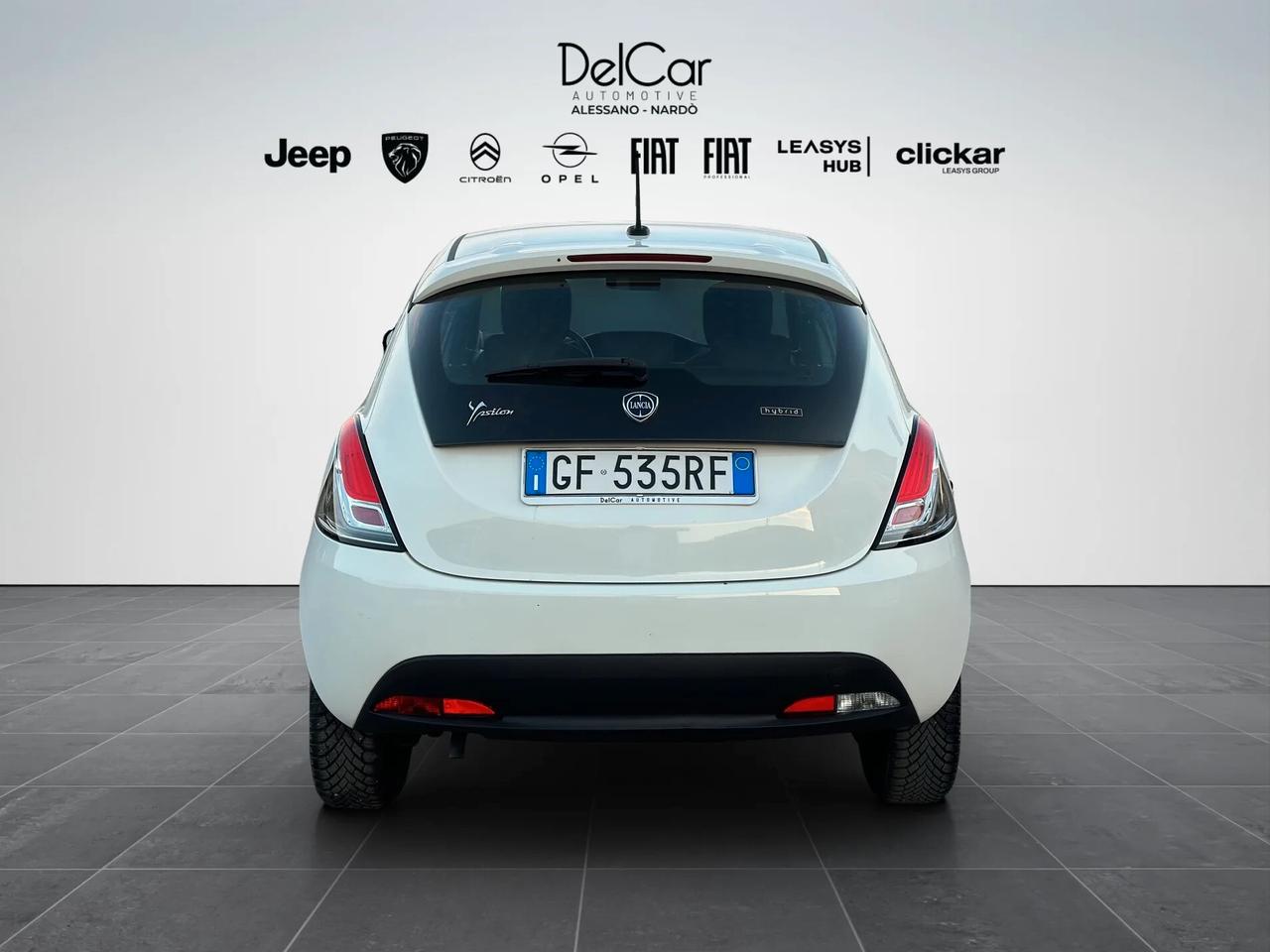 Lancia Ypsilon 1.0 FireFly 5 porte S&S Hybrid Ecochic Silver - 10.000 Km !!