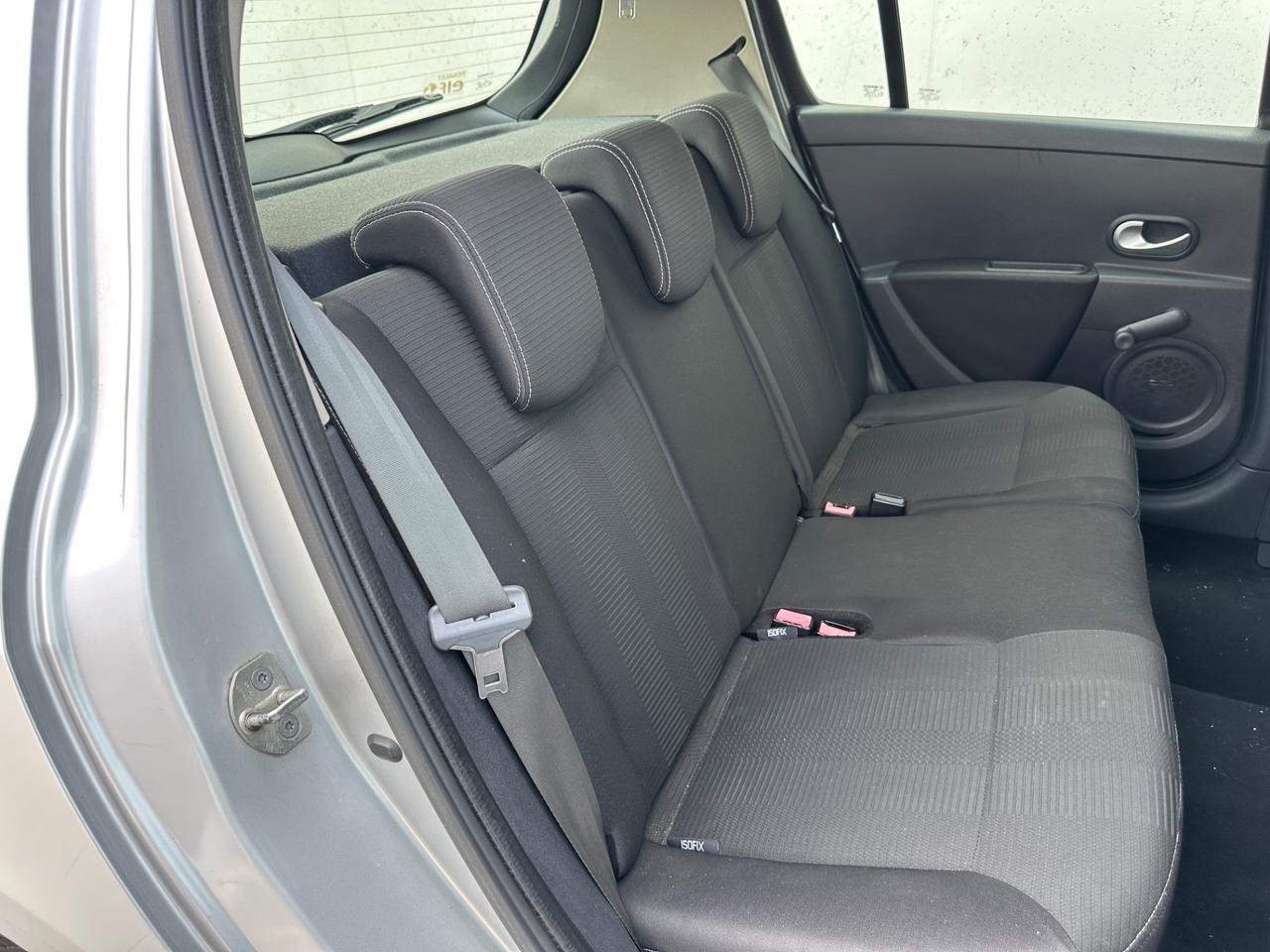 Renault Clio 1.2 16V 5 porte Luxe