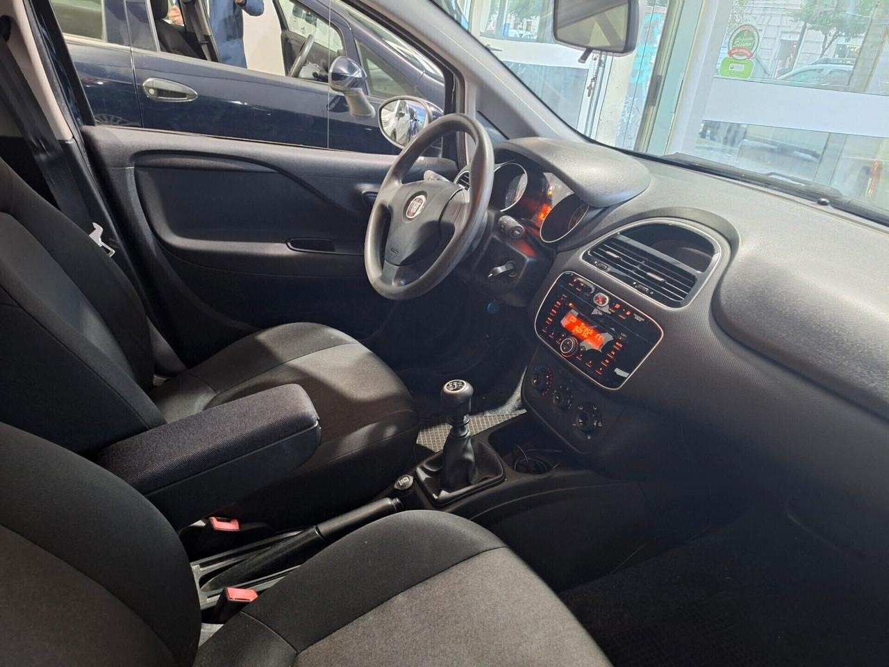 Fiat Punto 1.4 Natural Power 77CV Lounge 2016