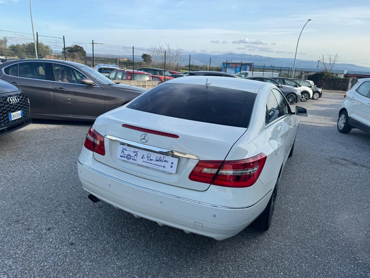 Mercedes-benz E 250 E 250 CDI Coupé BlueEFFICIENCY Avantgarde