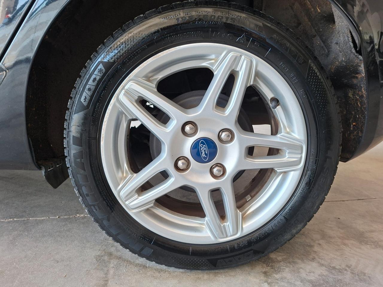 Ford Fiesta 1.5 TDCI / CINGHIA FATTA / DA NEOPATENTATI