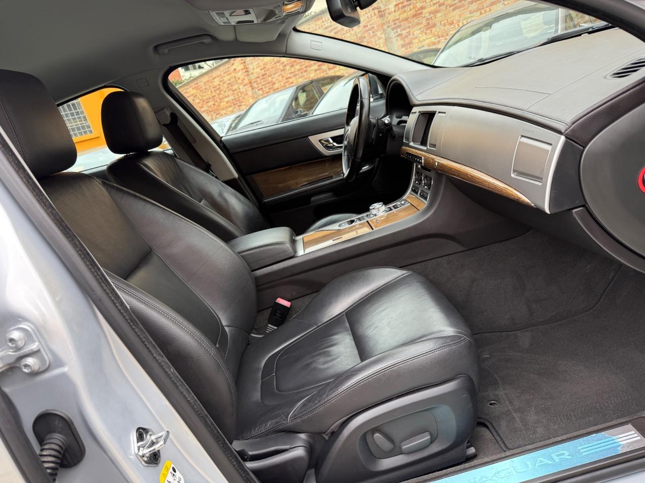 Jaguar XF 2.2 D 190 CV