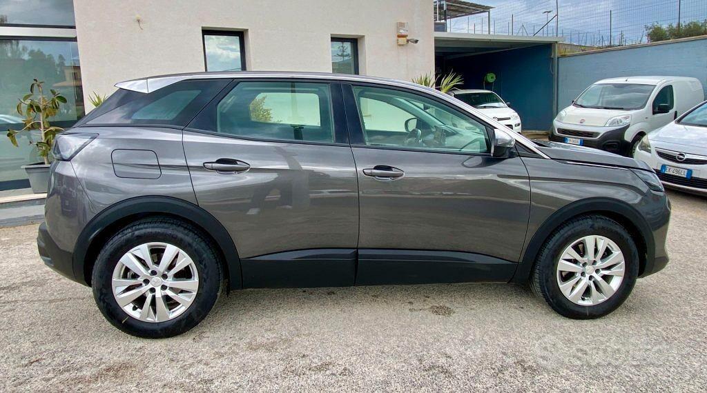 Peugeot 3008 HDi 130 CV Allure Navi Virtual Camera
