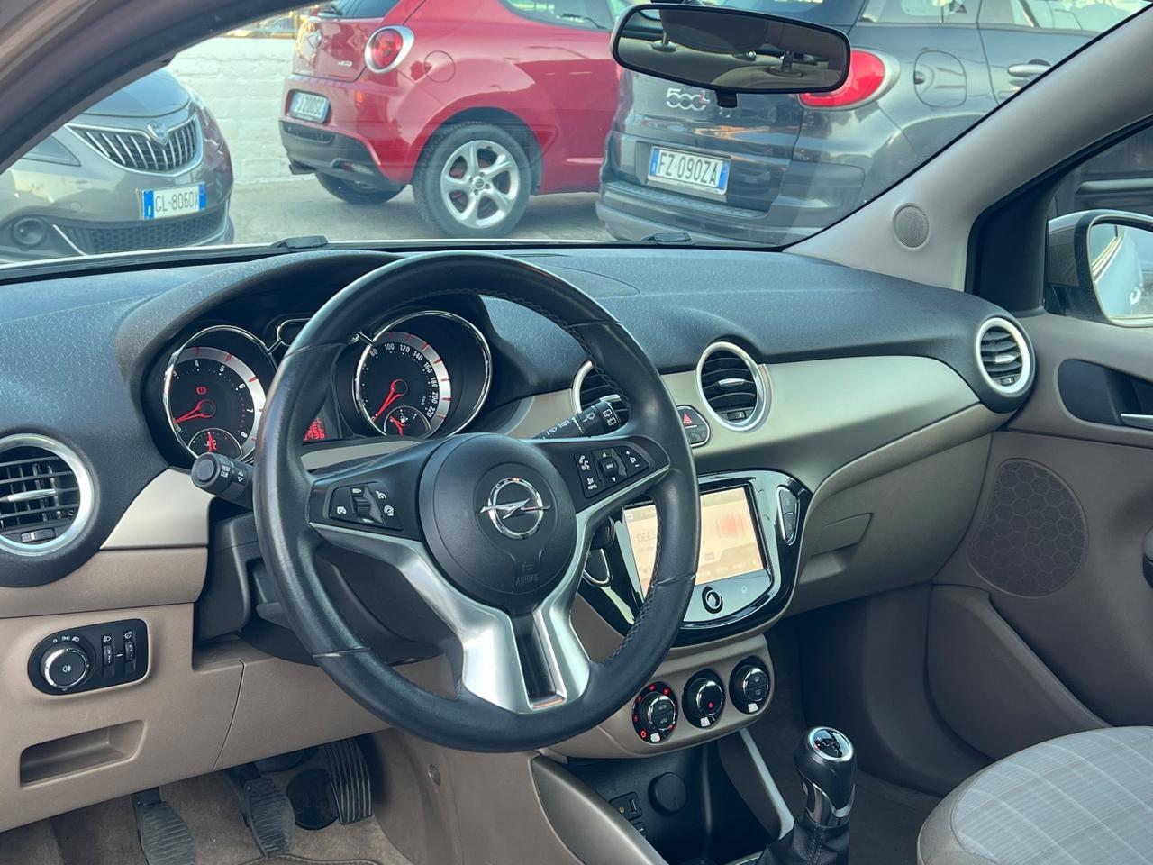Opel Adam 1.4 87 CV Glam GPL