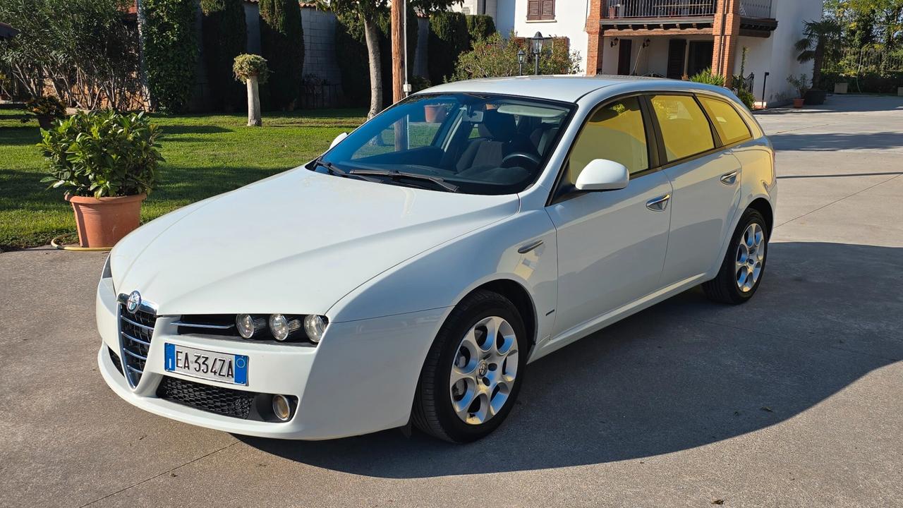 ALFA 159 1.9 JTDM PARI AL NUOVO