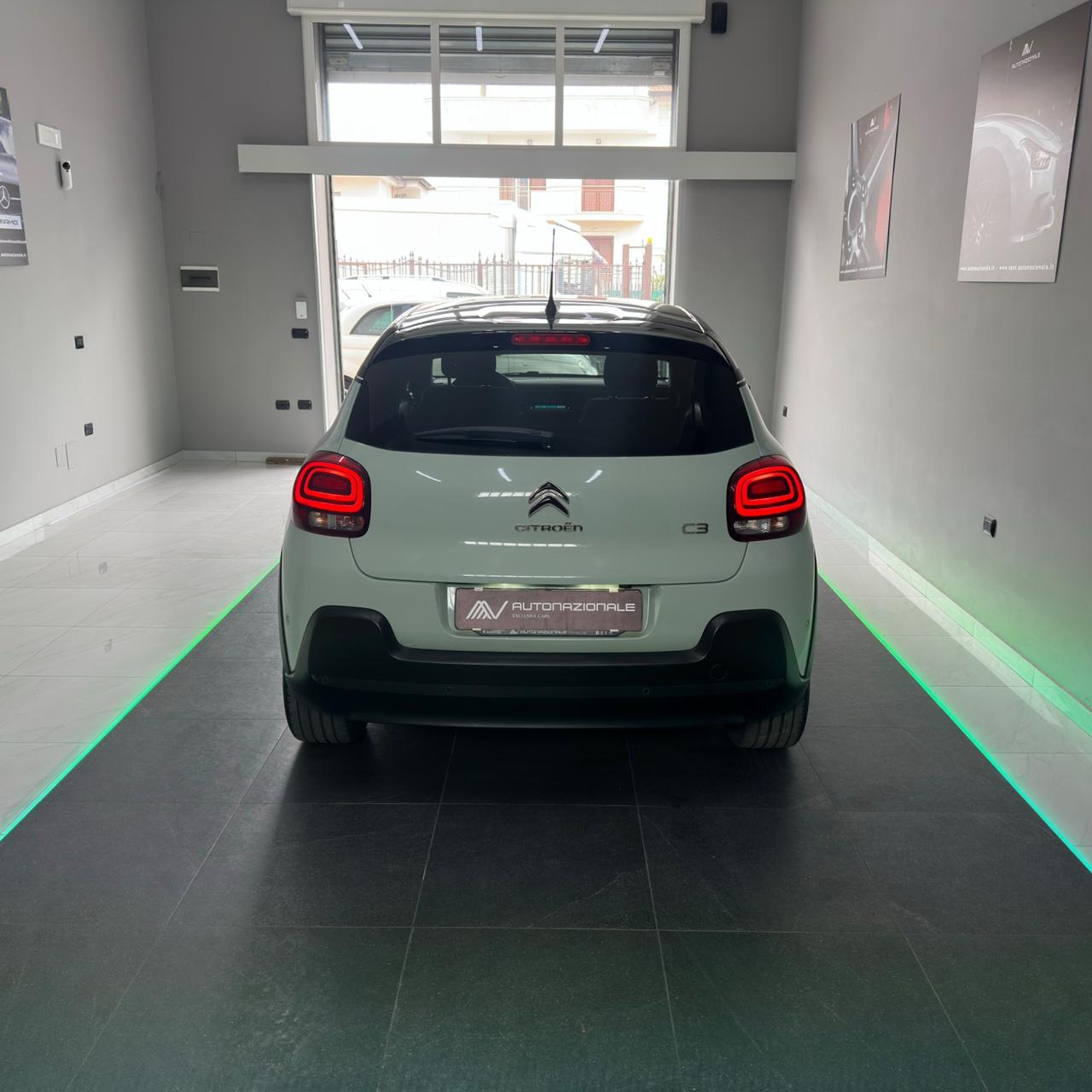 Citroen C3 1.2 PureTech Shine 82cv Full Optional Neopatentati