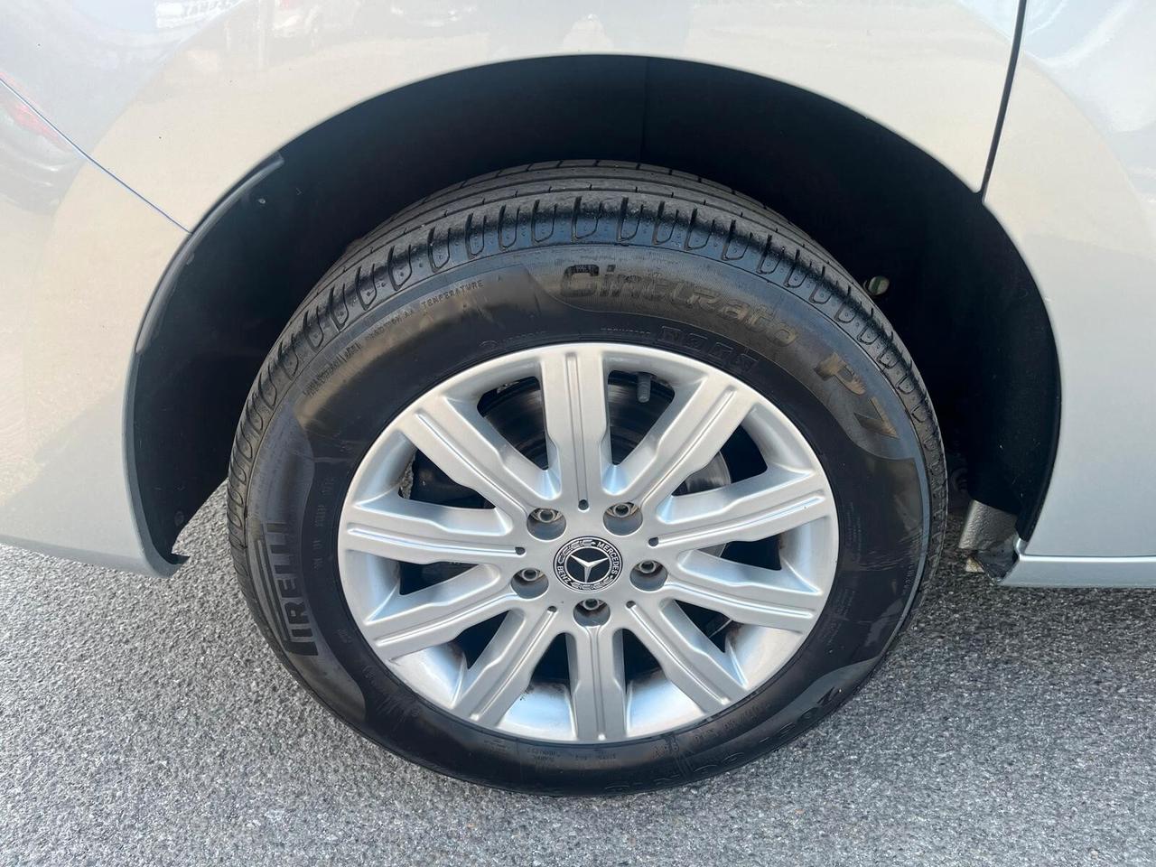 Mercedes-benz Classe T 180d