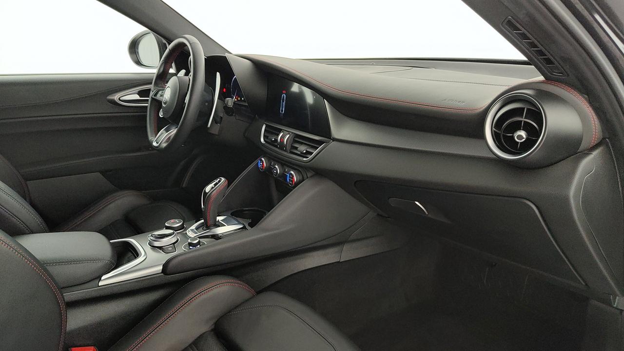 ALFA ROMEO Giulia 2.2 t Competizione 160cv auto
