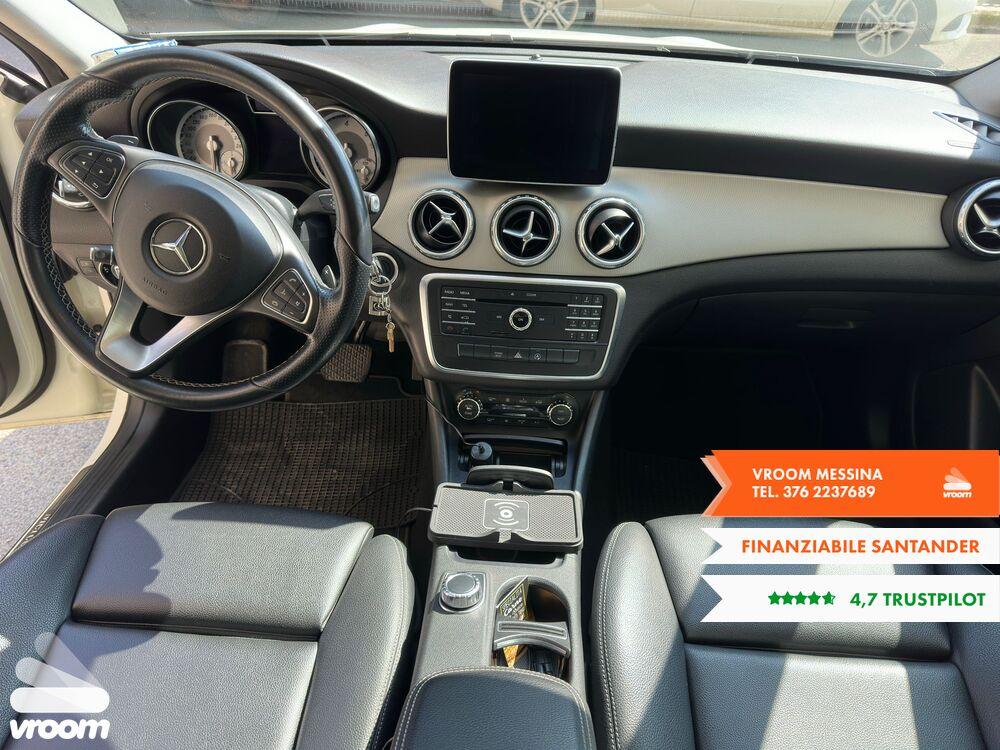 MERCEDES GLA (X156) GLA 200 d Automati...