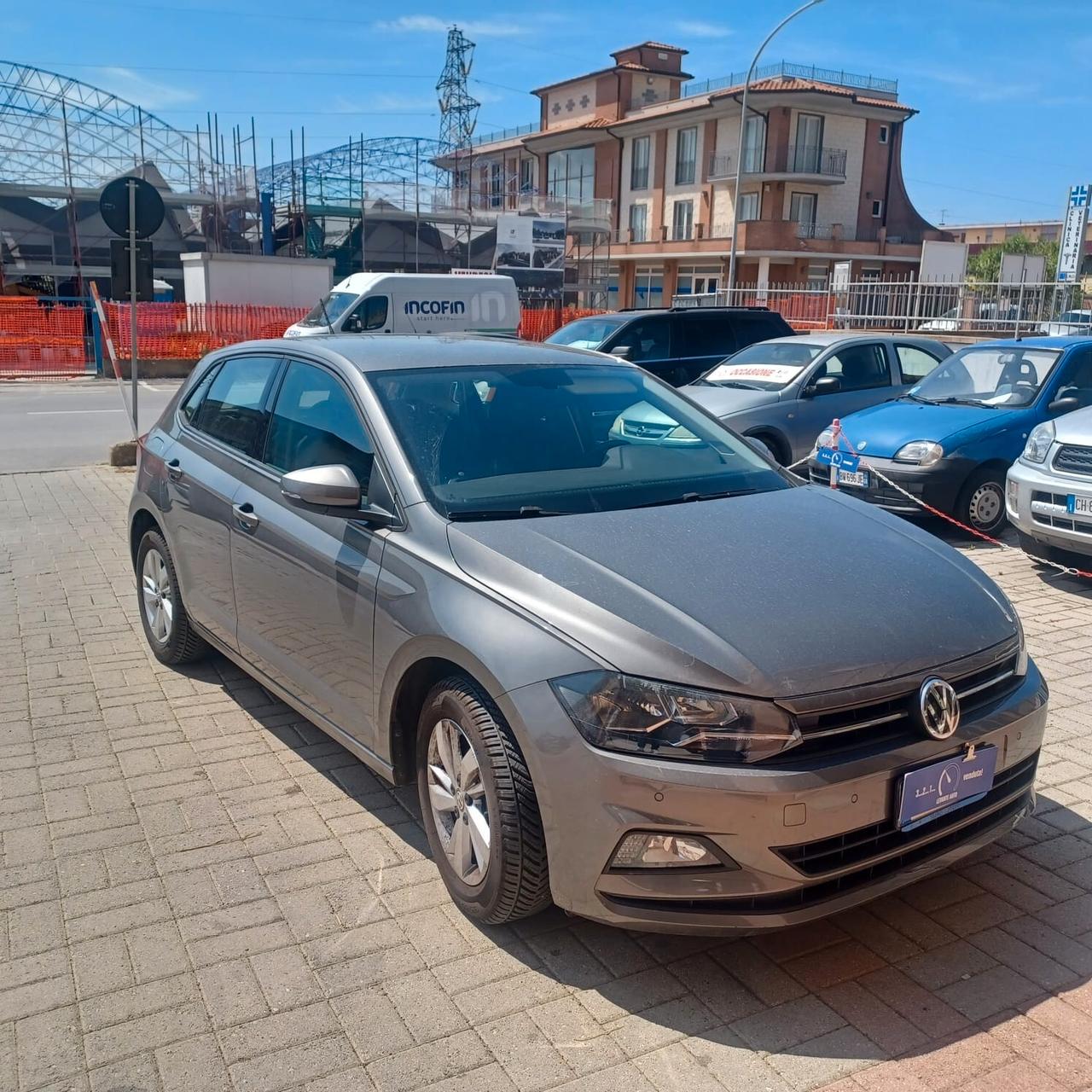 IMPECCABILE POLO 1.0 TGI PER NEOPATENTATI