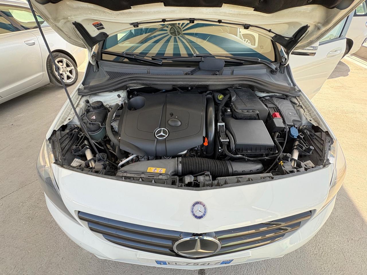 Mercedes-benz B 180 200 CDI BlueEFFICIENCY Premium