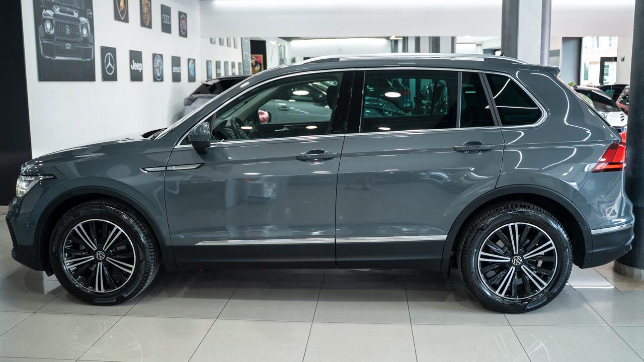 Volkswagen Tiguan 2.0 TDI LIFE DSG 150 CV PACK LUCI CARPLAY LED FULL OPTIONAL