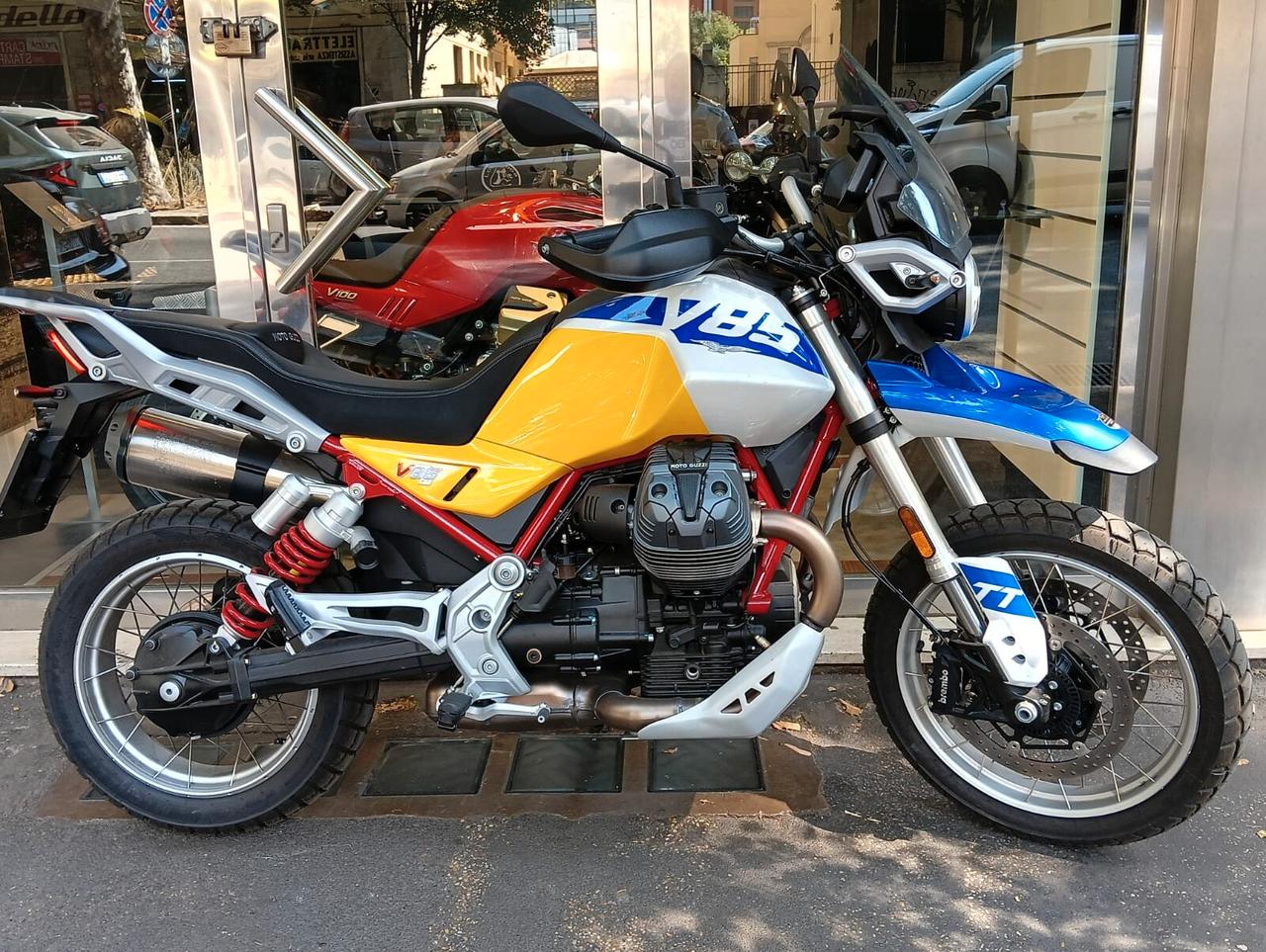 Moto Guzzi V 85 TT