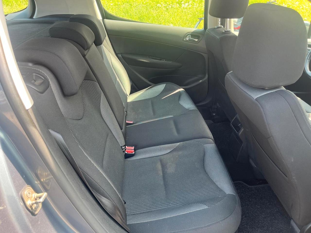 Peugeot 308 1.6 8V e-HDi 112CV 5p.