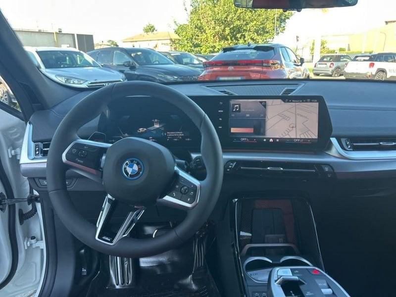 BMW iX2 eDrive20 M Sport