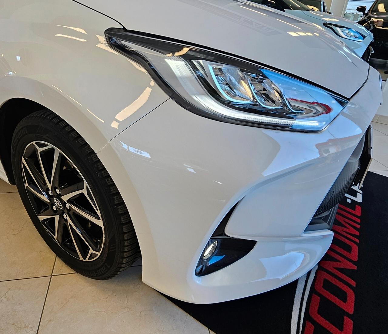 Toyota Yaris 1.5 Hybrid 5 porte Trend