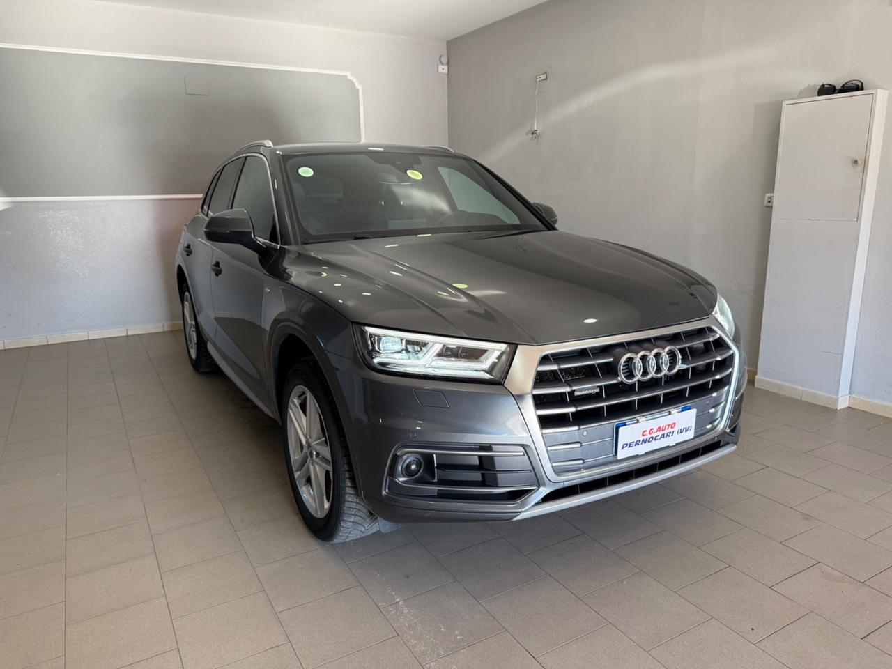 Audi Q5 40 TDI quattro S tronic line plus
