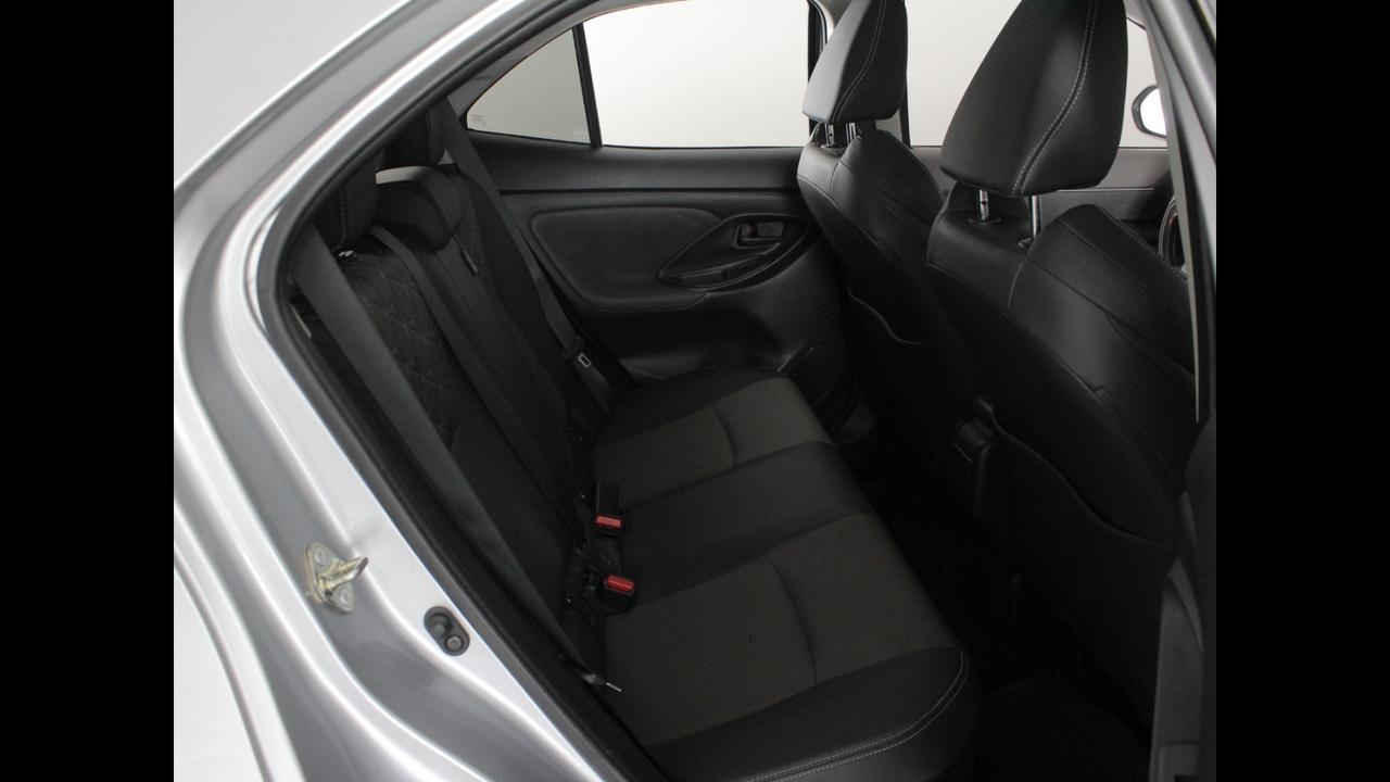 TOYOTA Yaris Cross - Yaris Cross 1.5h Lounge fwd 116cv e-cvt
