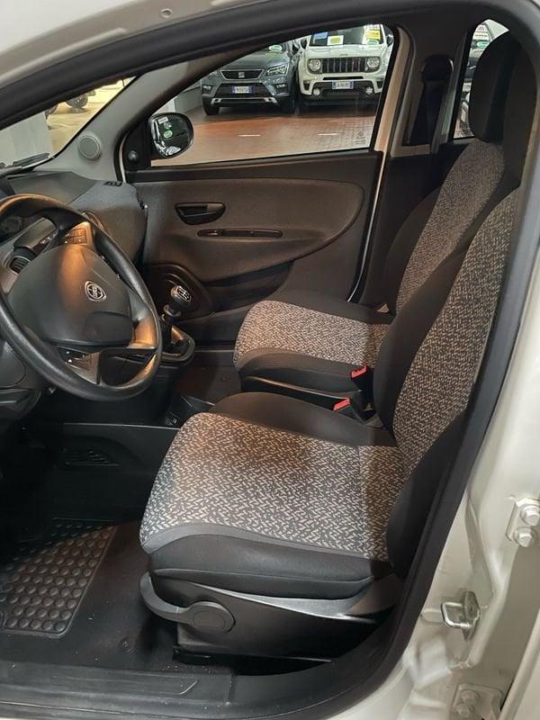 Lancia Ypsilon 1.2 69 CV 5 porte GPL Ecochic Elefantino Blu - Garanzia 1 anno