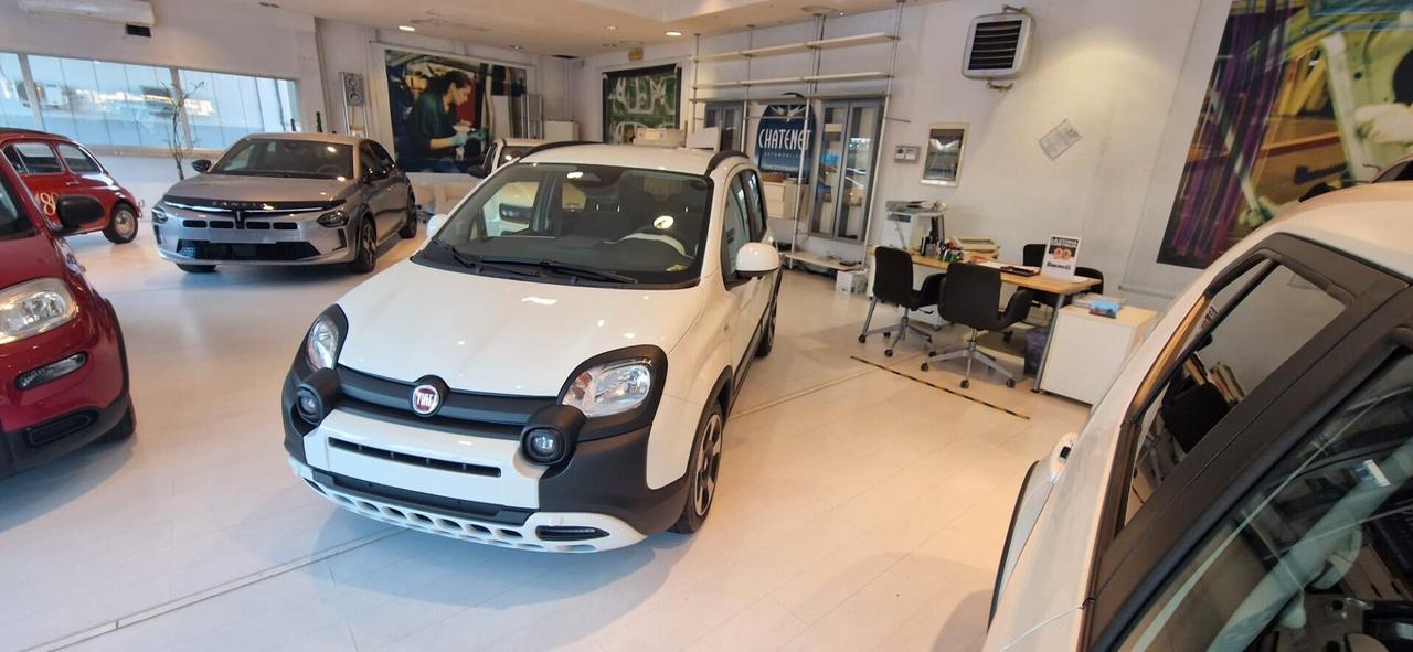 Fiat Panda 1.0 FireFly S&S Hybrid - Allestimento Pandina