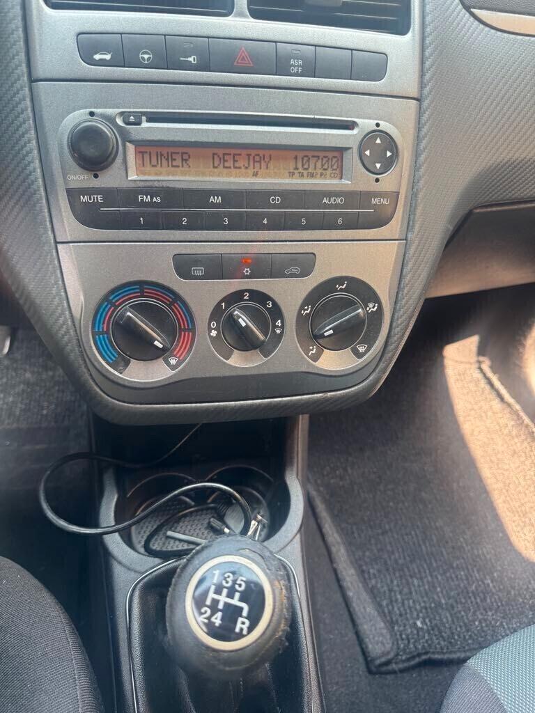 Fiat Grande Punto 1.4 GPL/ BENZINA NEOPATENTATI