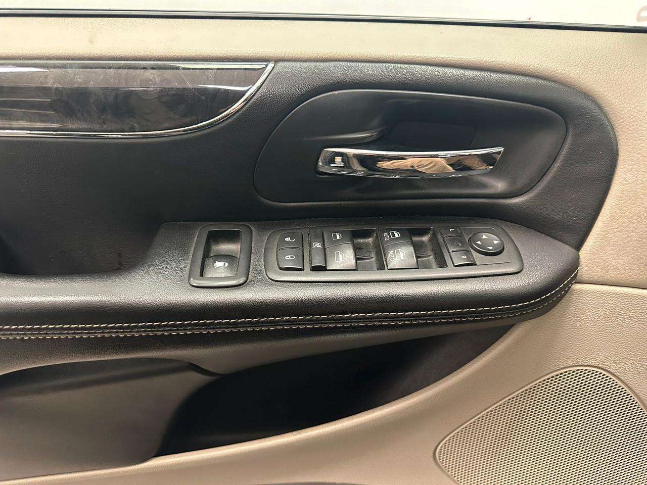 Lancia Voyager 2.8 Turbodiesel Gold 163 CV