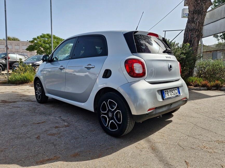 Smart ForFour 70 1.0 Passion