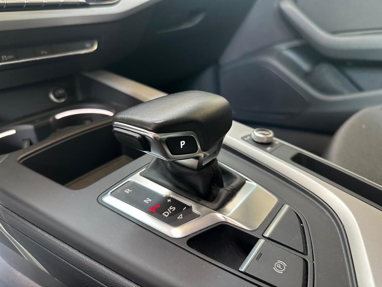 Audi A4 35 TDI/163 CV S tronic line edition