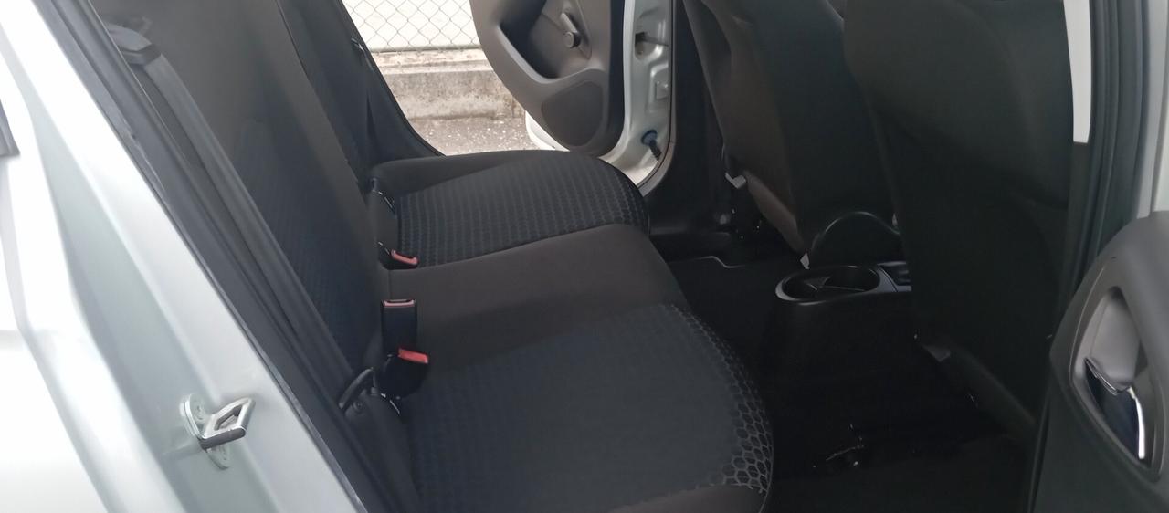 Opel Corsa 1.2i 69 CV-Garanzia-Neopatentati