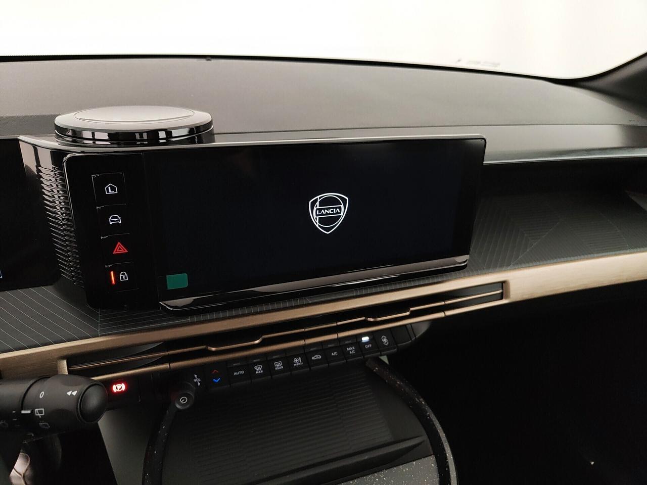 Lancia Ypsilon Hybrid e-DCT 100Cv