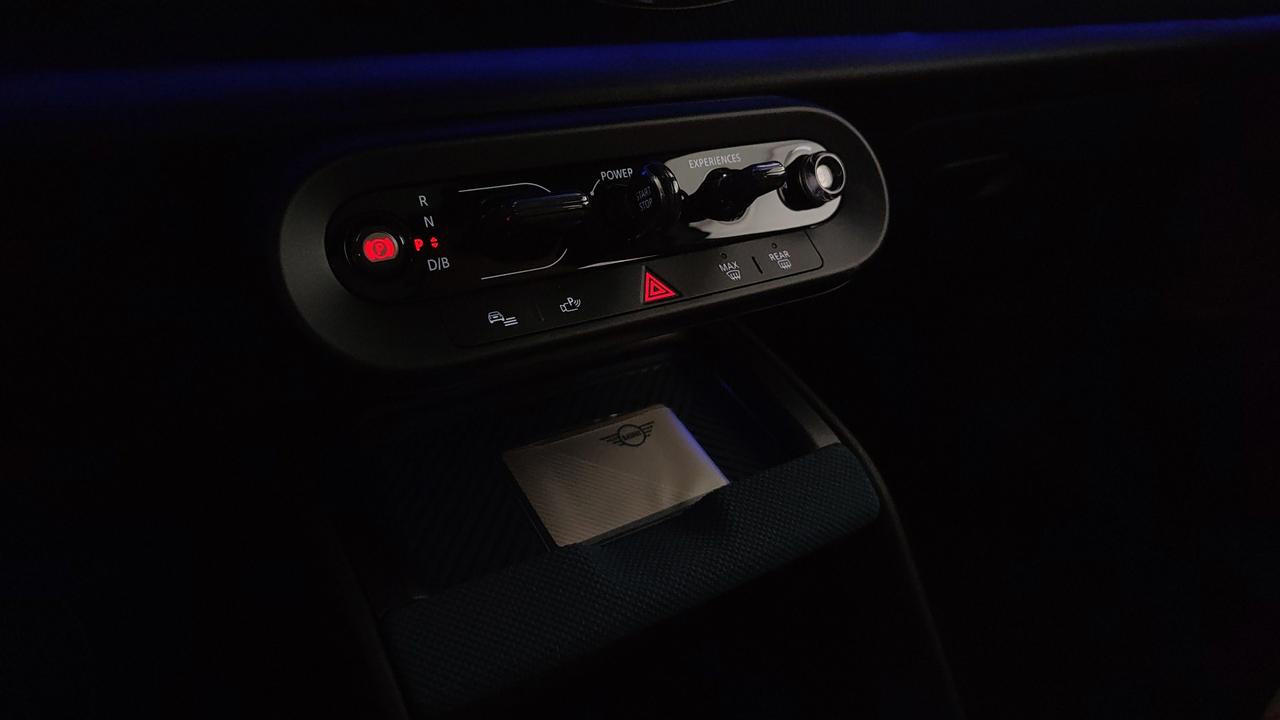 MINI MINI COUNTRYMAN E